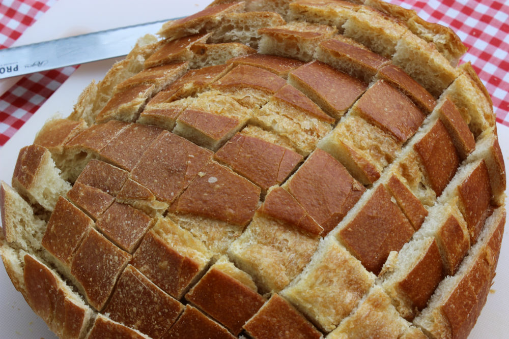 Cuts for Bloomin' Onion Dutch Oven Bread